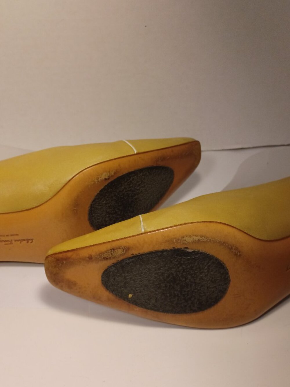 ***BLOW OUT SALE****Salvatore Ferragamo Cap Toe Heels Shoes - Picture 8 of 13